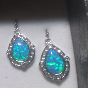Montana Silversmiths Lance Teardrop Opal Earring Set W/Box Crystal Accent Mint !